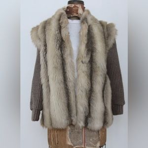 Jordache Faux Fur Coat. 
80s era Mordache faux fur coat with removable sleeves!